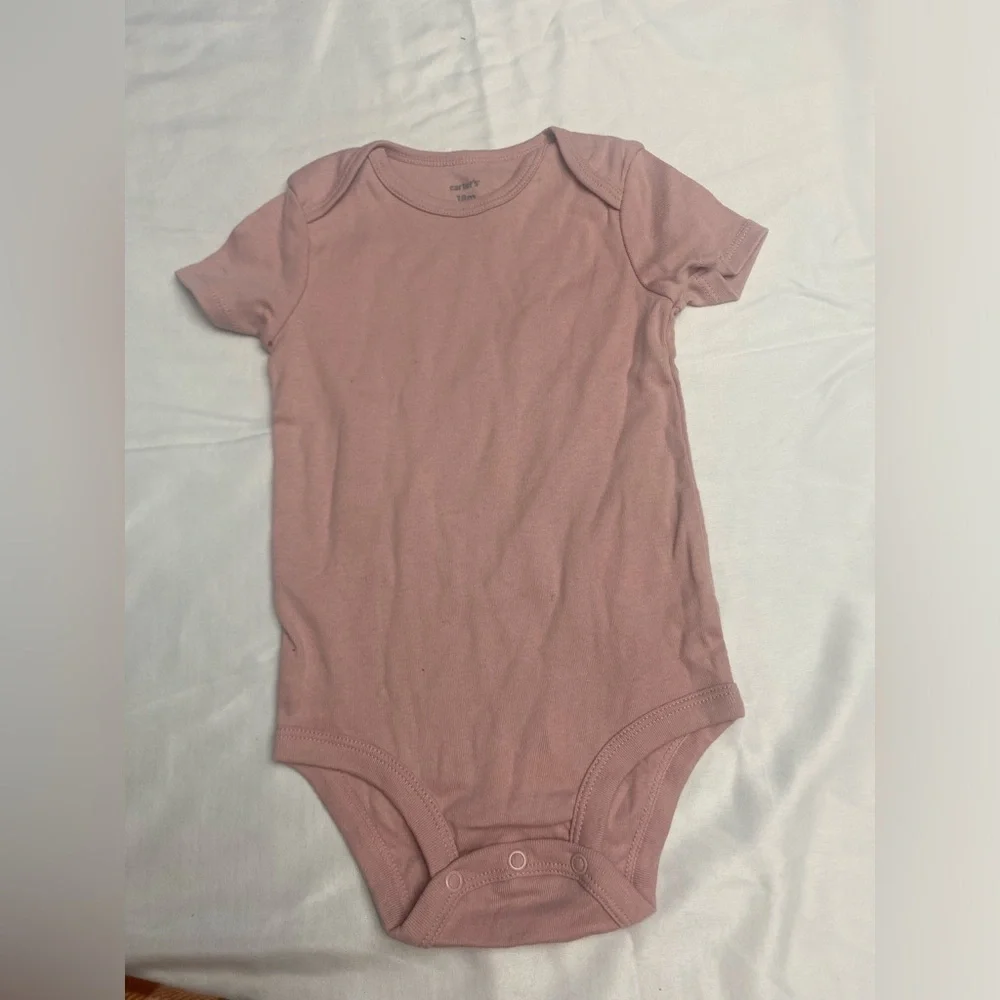 Carter’s baby girl 18 month 3pc set onesie and pants sweater  NWOT